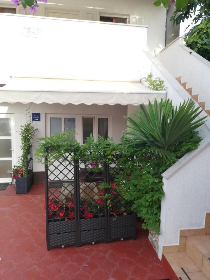 Apartments Poretti For 2,In Center Parking Free In The Yard,6 Min Beach Walk Rovinj Exterior foto