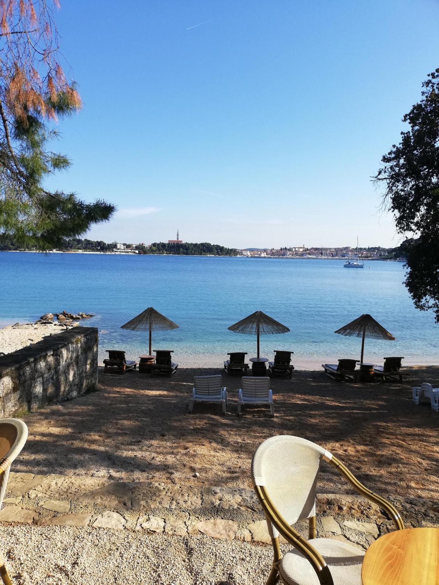Apartments Poretti For 2,In Center Parking Free In The Yard,6 Min Beach Walk Rovinj Exterior foto